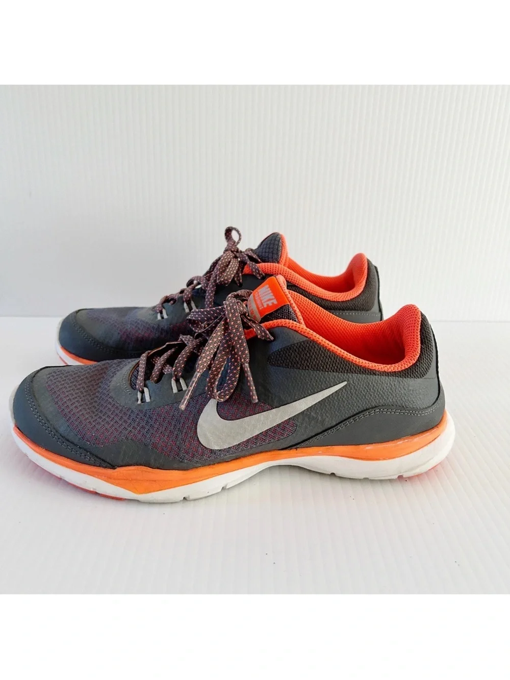 Nike Flex Trainer 5 Womens Size 7 Gray Orange Running Shoes Lace Up 724858-012